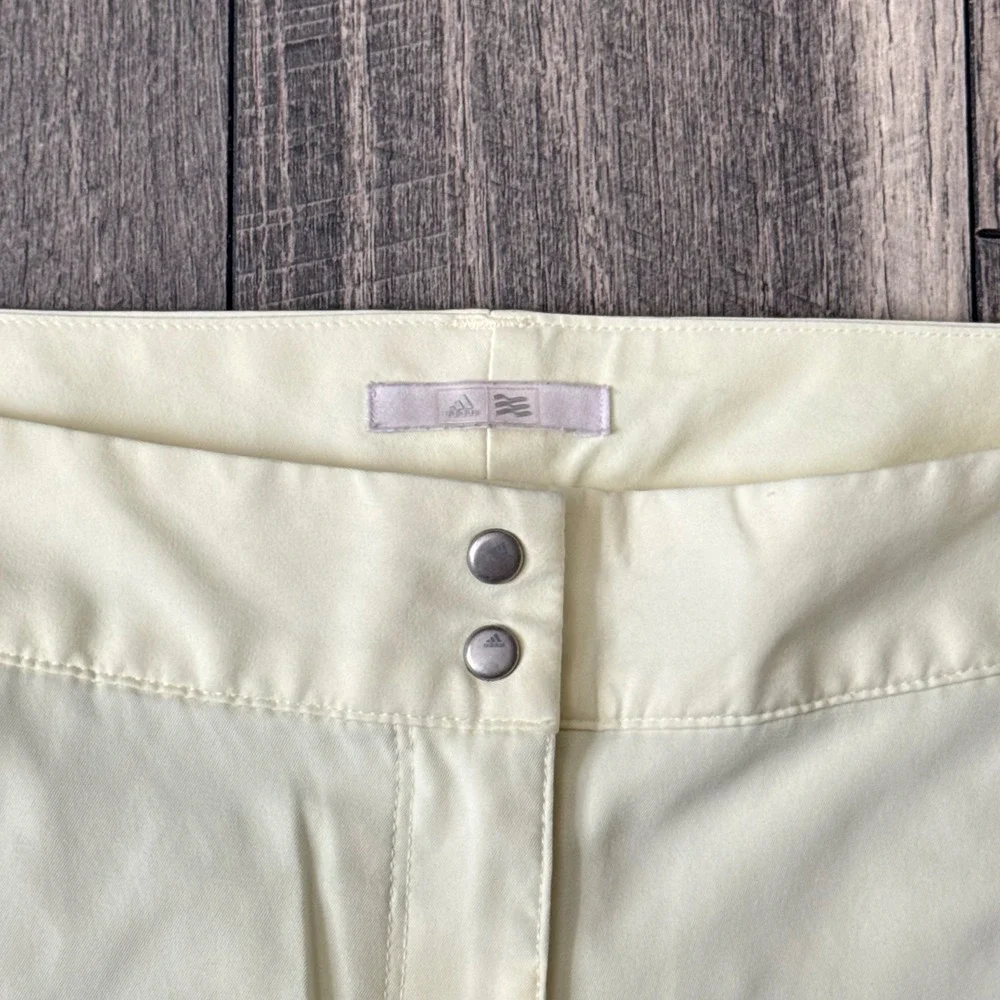 Adidas Golf Shorts Womens 16 Cream Pale Yellow B8820 AE700 Activewear